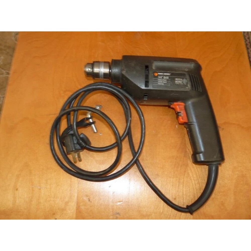 Black & Decker 7196 3.5 amp corded variable speed reversible 3/8 drill